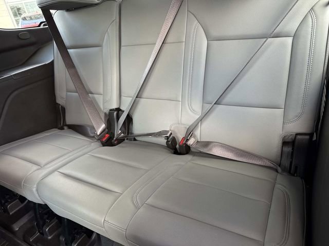 Used 2021 GMC Yukon SLT w/ SLT Premium Package RWD image 16
