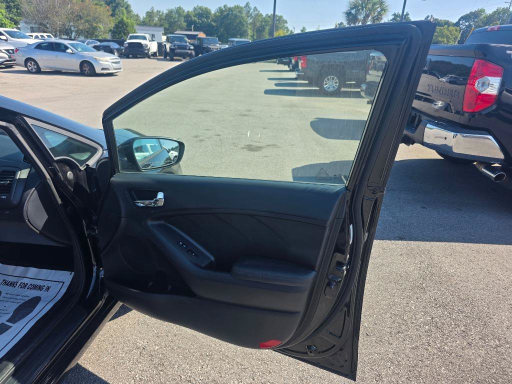 Used 2016 Kia Forte LX FWD image 10