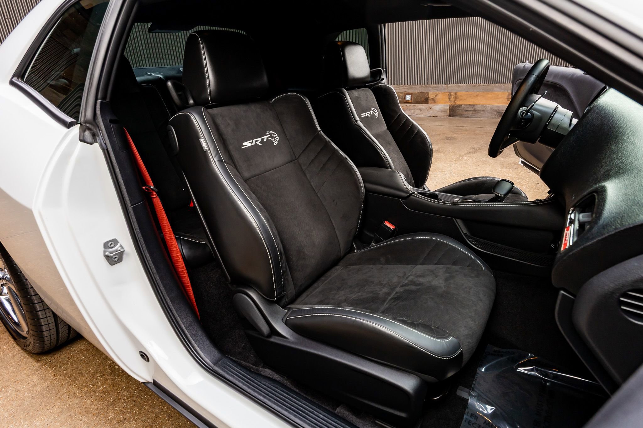 Used 2018 Dodge Challenger SRT Hellcat image 26