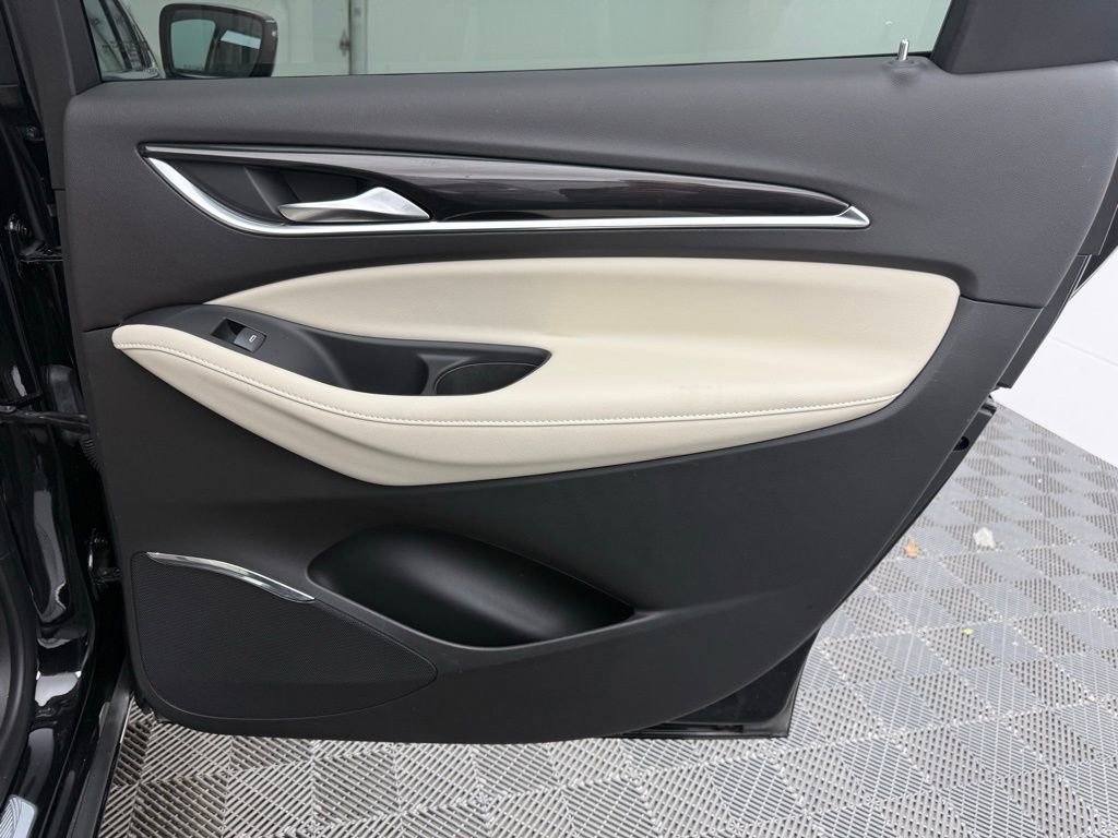 Used 2024 Buick Enclave Essence w/ Sport Touring Edition image 37