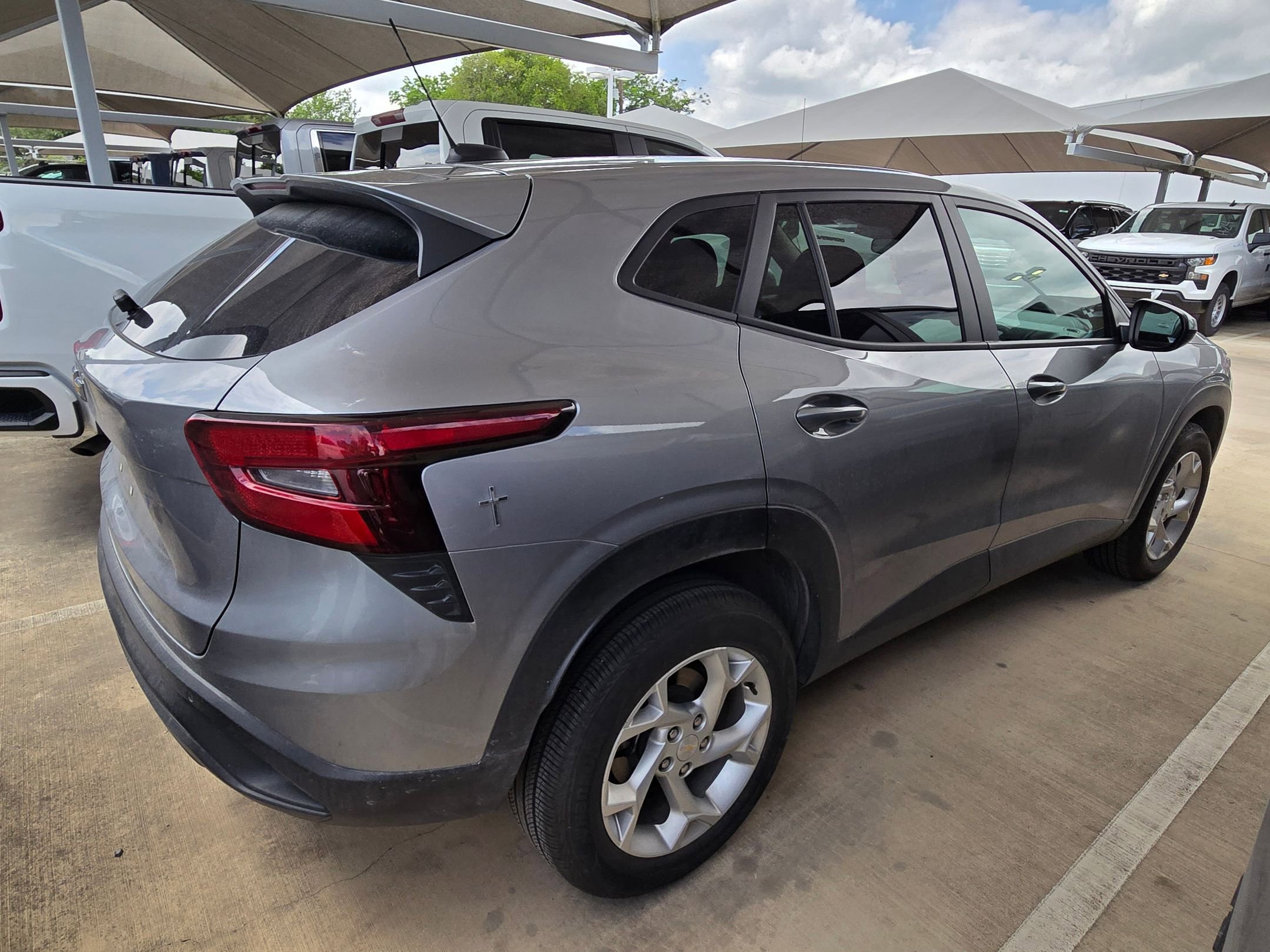 Certified 2025 Chevrolet Trax LS w/ LS Convenience Package FWD image 7