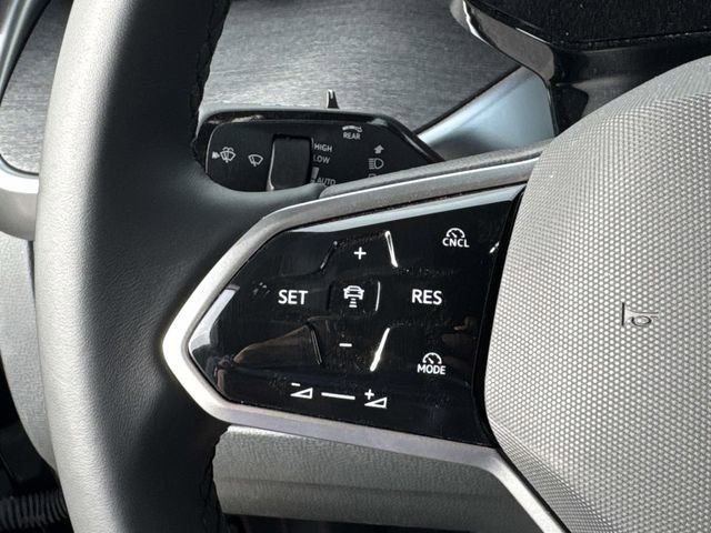 New 2025 Volkswagen ID. Buzz Pro S image 17