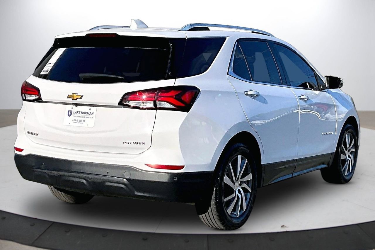 Used 2023 Chevrolet Equinox Premier image 9