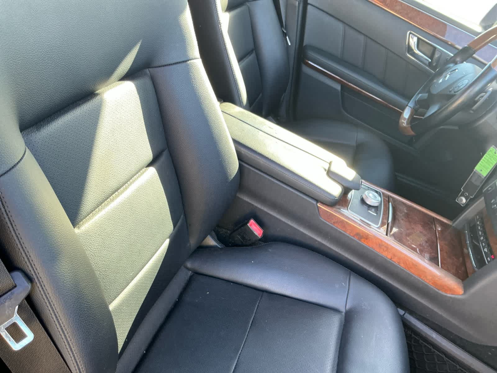 Used 2010 Mercedes-Benz E 350 4MATIC Sedan image 15