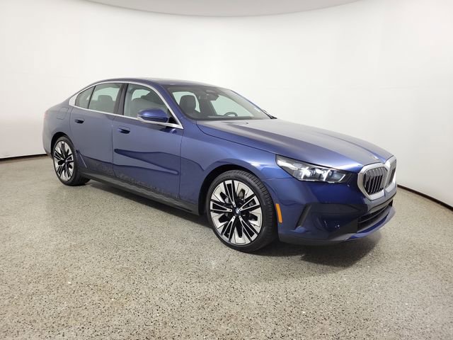 Used 2025 BMW 530i image 4