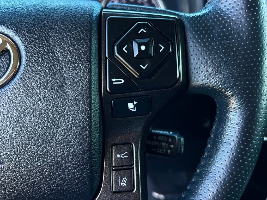 Used 2024 Toyota 4Runner TRD Off-Road Premium image 16