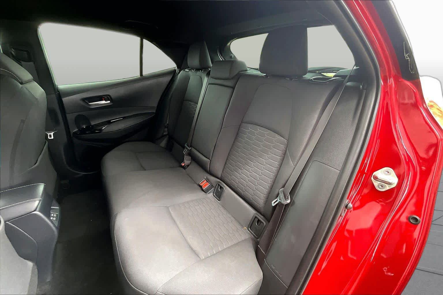 Used 2025 Toyota Corolla SE FWD image 19