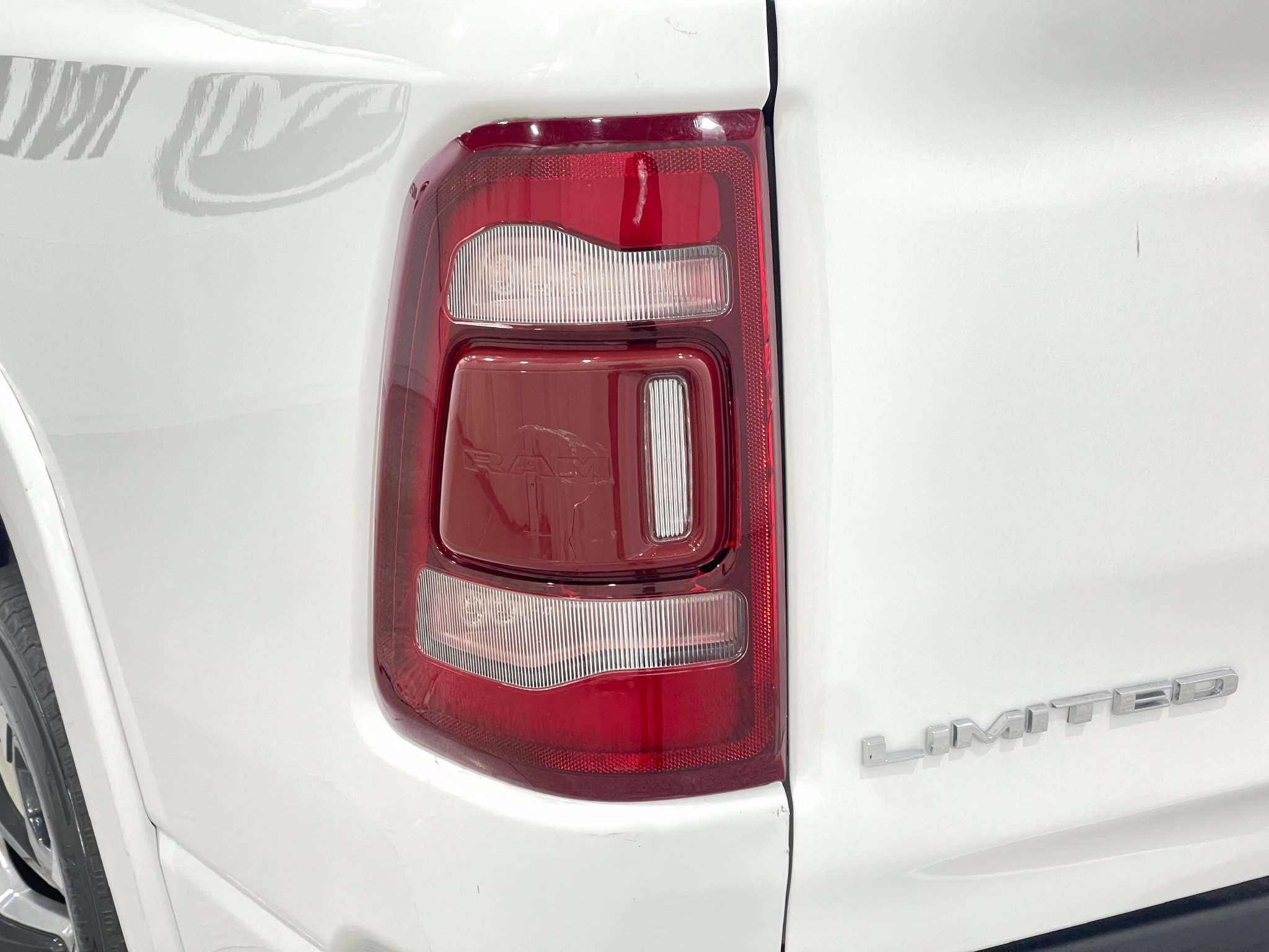 Used 2022 RAM 1500 Limited AWD/4WD image 32