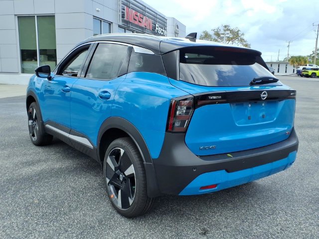 New 2026 Nissan Kicks SR FWD image 18