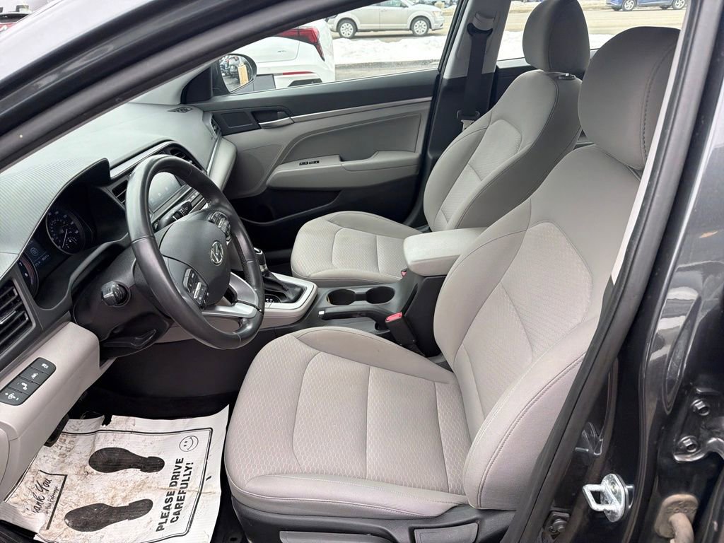 Used 2020 Hyundai Elantra Value Edition image 11