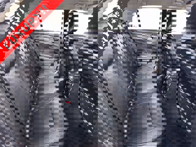 Used 2018 Chrysler 300 Limited image 28