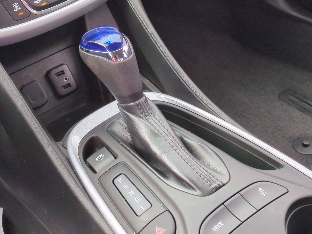 Used 2018 Chevrolet Volt LT image 16