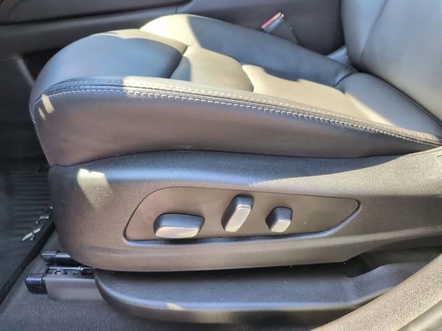 Used 2023 Cadillac XT5 Premium Luxury image 16