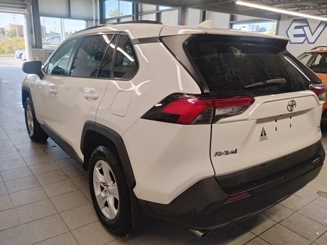 Used 2019 Toyota RAV4 XLE image 5
