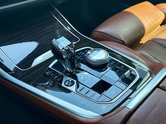 Used 2021 BMW X7 M50i w/ Executive Package AWD/4WD image 31