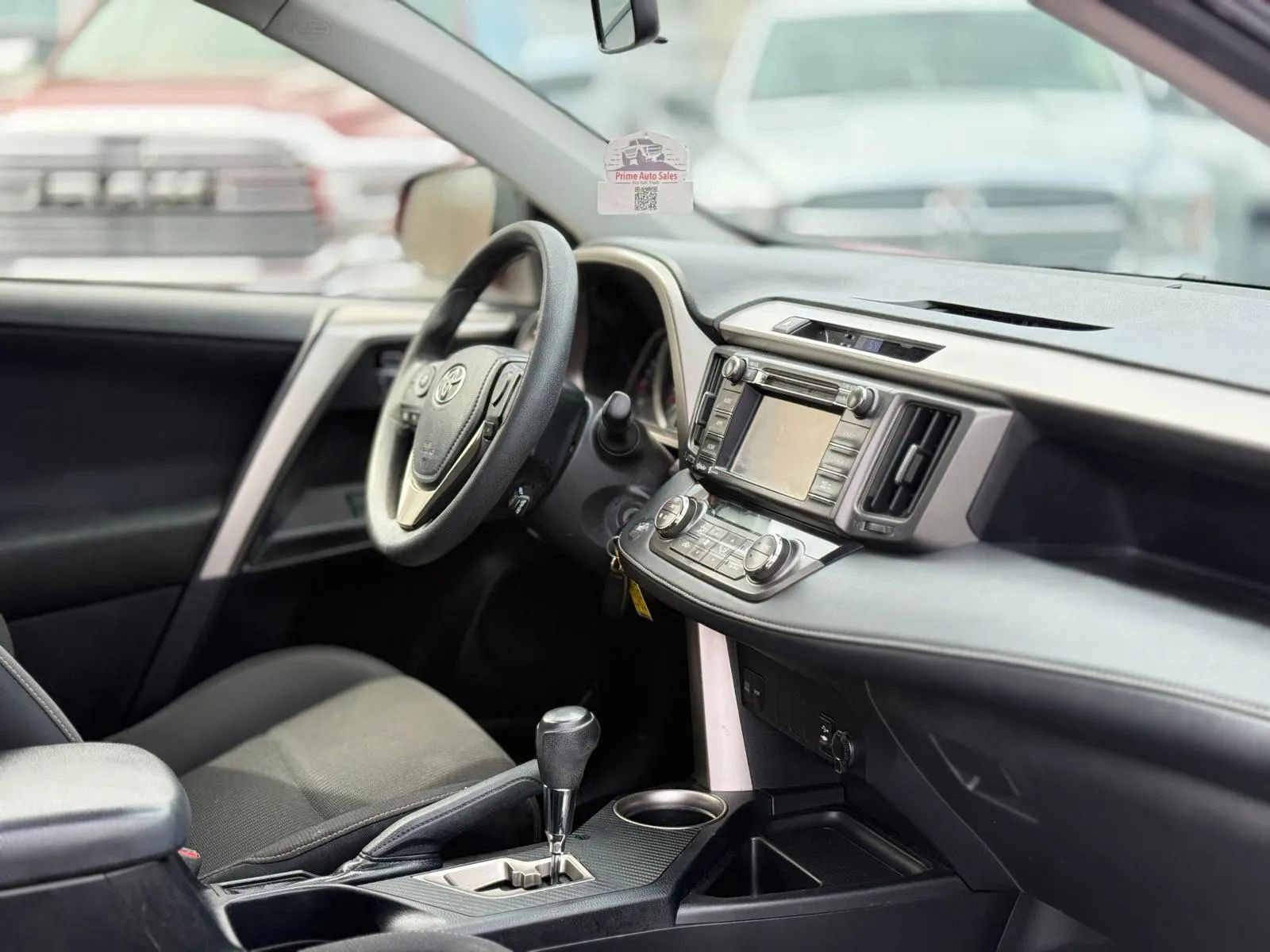 Used 2015 Toyota RAV4 XLE w/ Four Season Floor Mat Package image 11