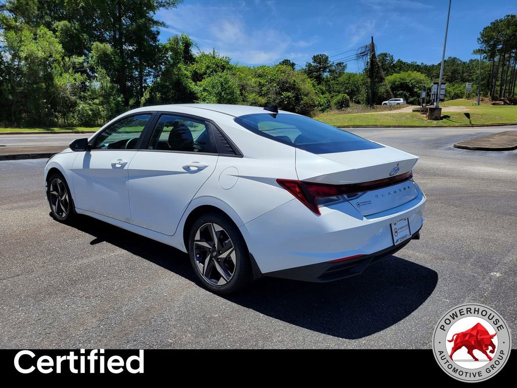 Used 2023 Hyundai Elantra SEL w/ Convenience Package FWD image 4