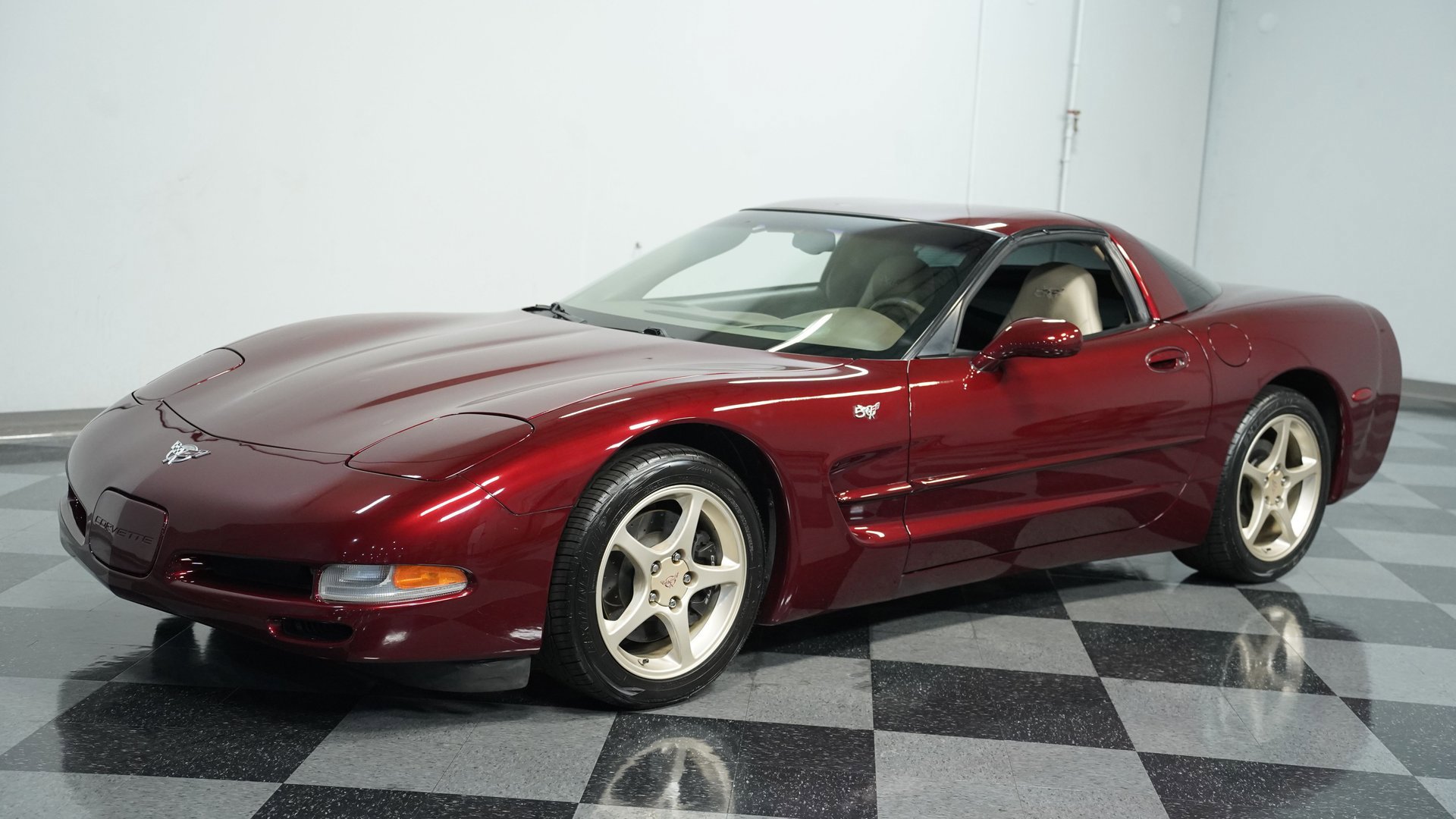 Used 2003 Chevrolet Corvette 50th Anniversary Edition w/ Preferred Equipment Group image 6