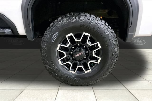 Used 2024 GMC Sierra 2500 AT4X AWD/4WD image 10