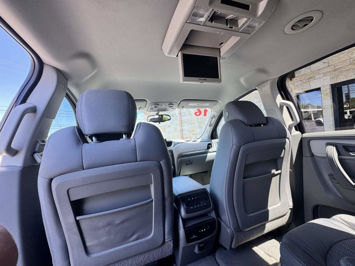 Used 2016 Chevrolet Traverse LT w/ Traveler's Package FWD image 8