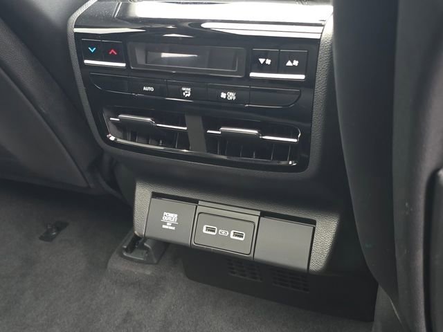 Used 2024 Acura MDX SH-AWD w/ Technology Package image 43