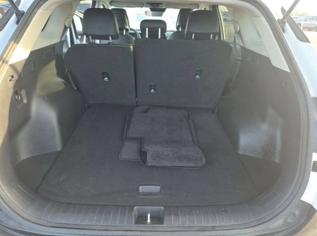 Certified 2025 Kia Sportage EX FWD image 18