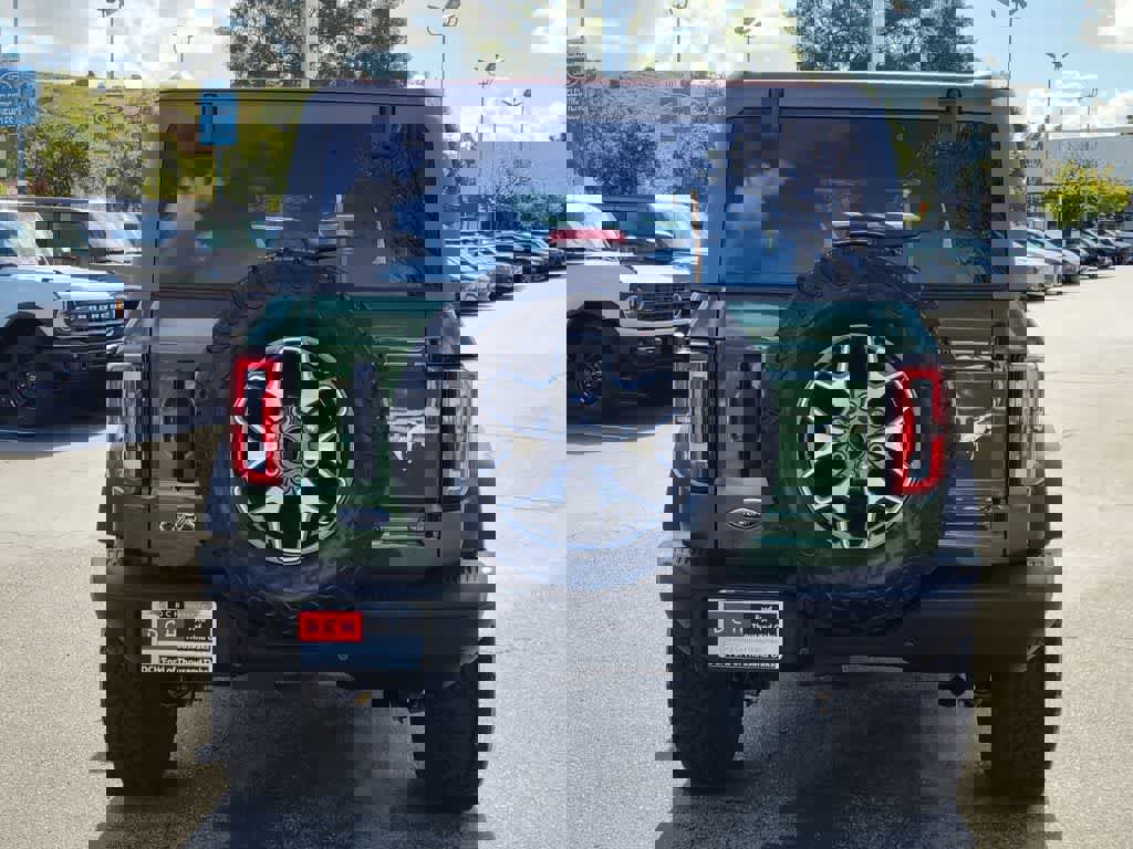 Used 2025 Ford Bronco Badlands image 4