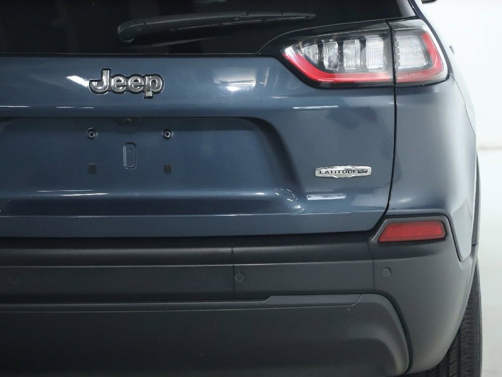 Used 2019 Jeep Cherokee Latitude Plus w/ Cold Weather Group AWD/4WD image 44