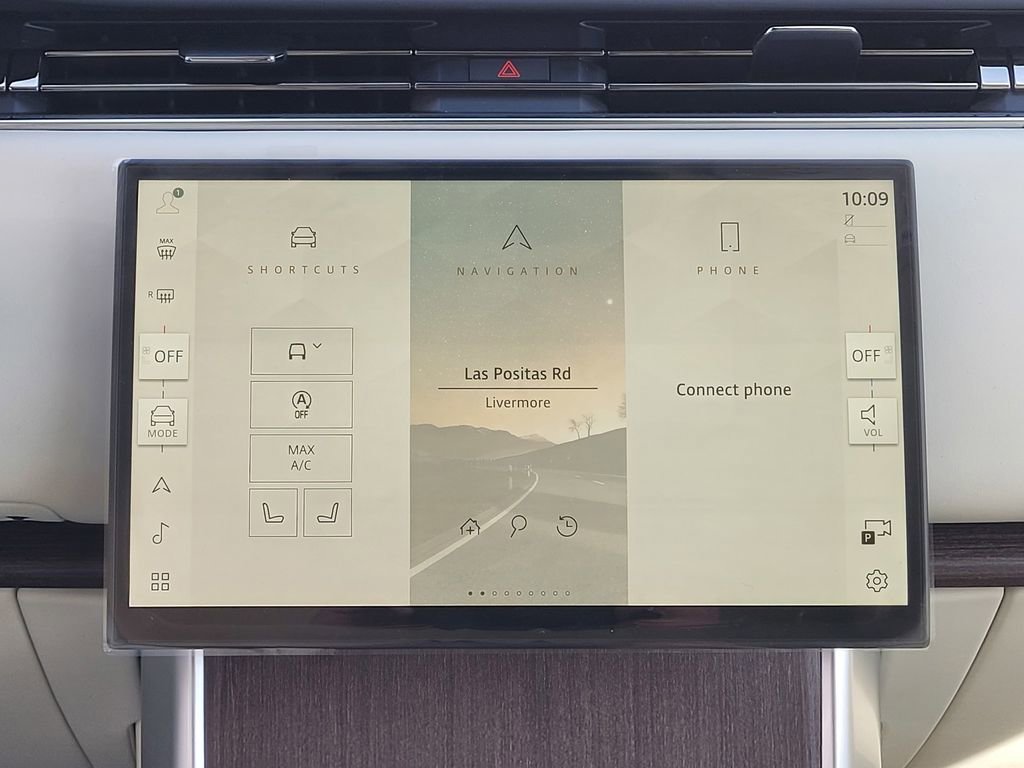 New 2025 Land Rover Range Rover SE image 9