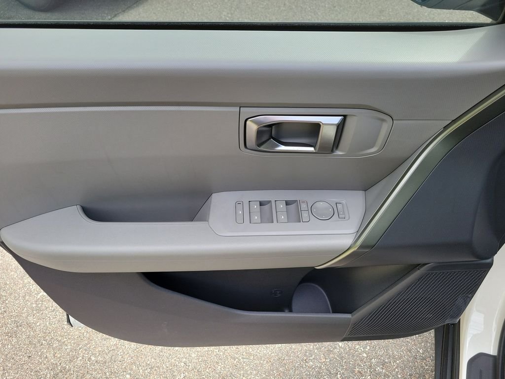 New 2027 Kia Seltos LX FWD image 19