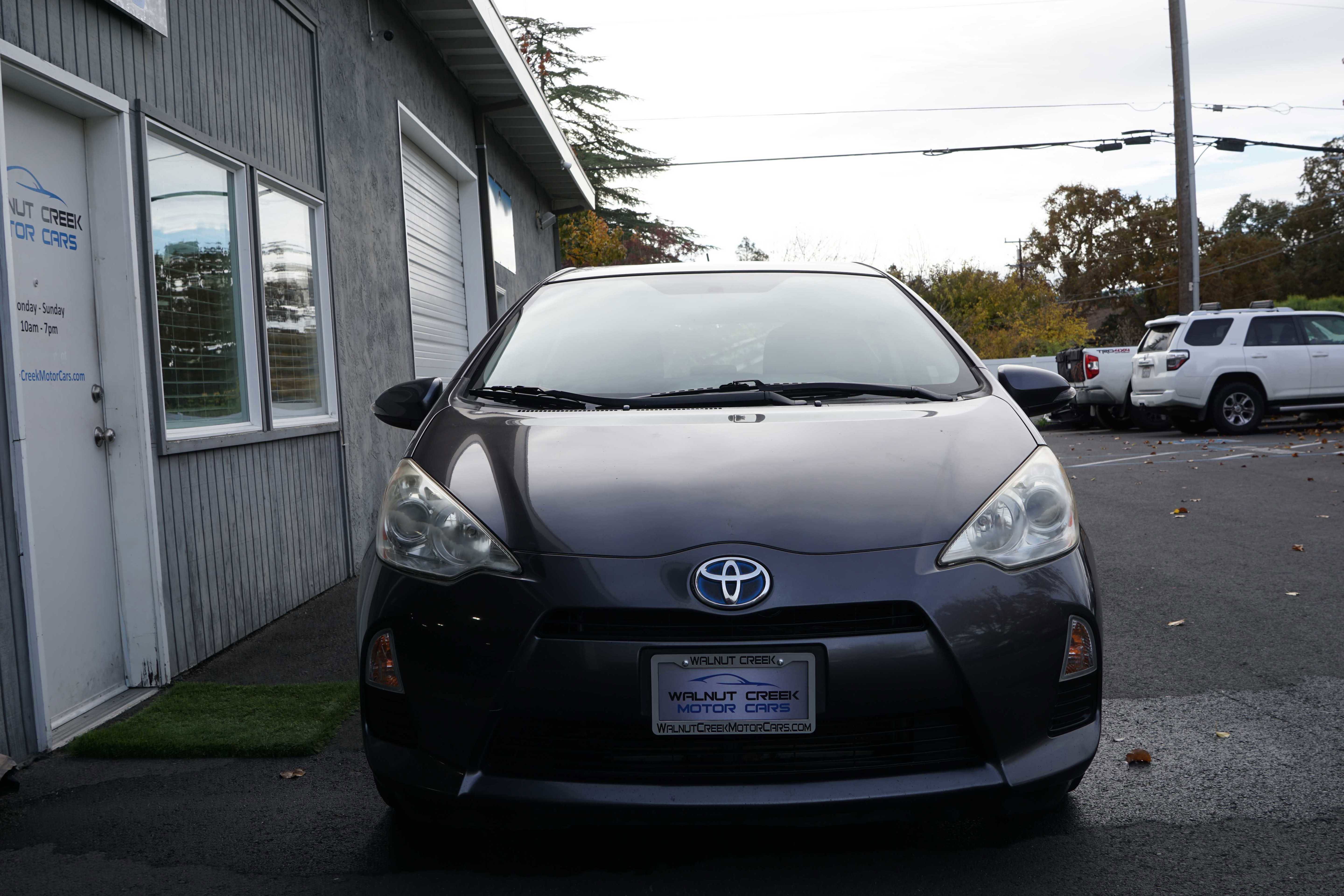 Used 2013 Toyota Prius C Two image 6