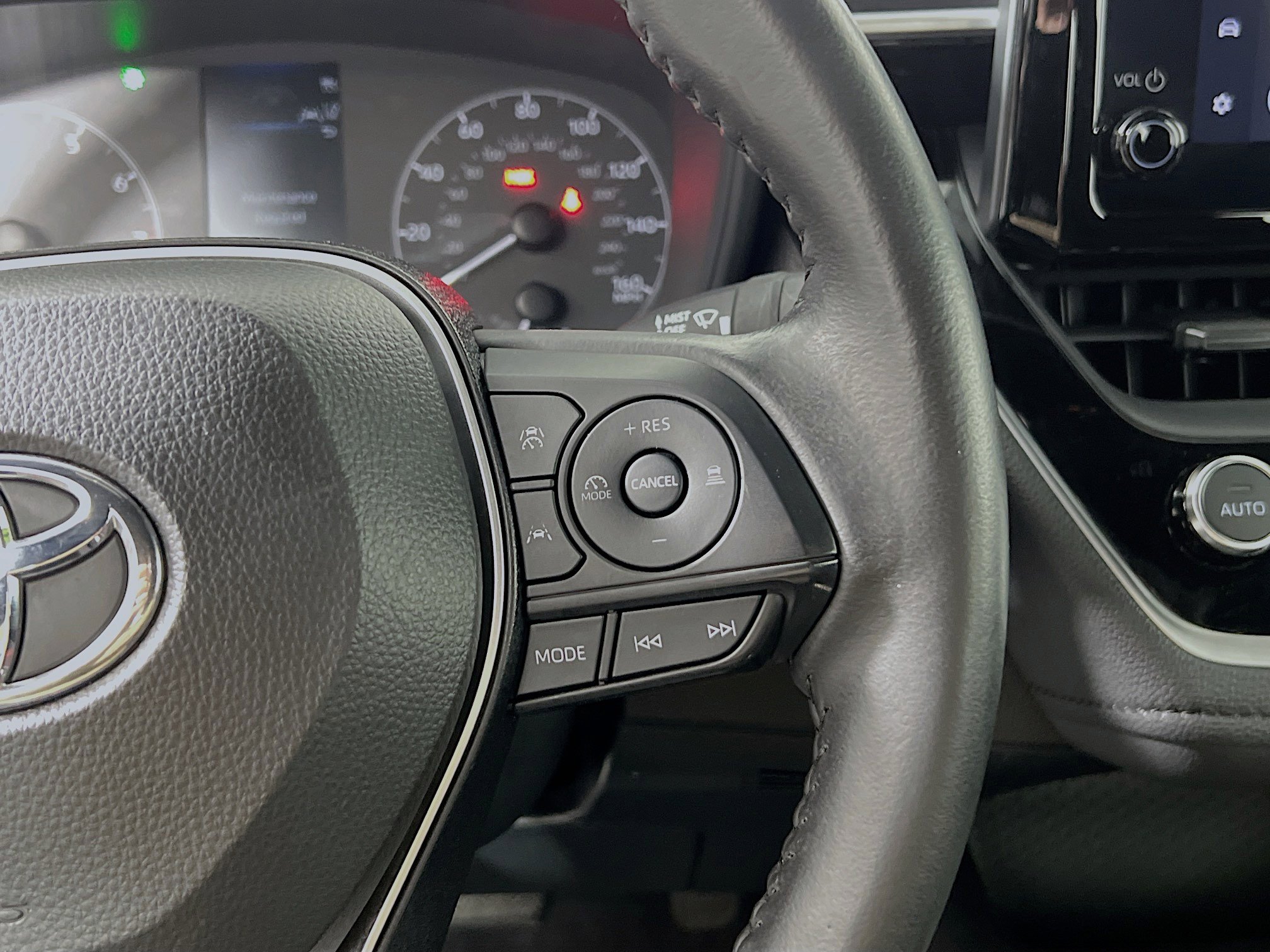 Used 2024 Toyota Corolla SE image 20