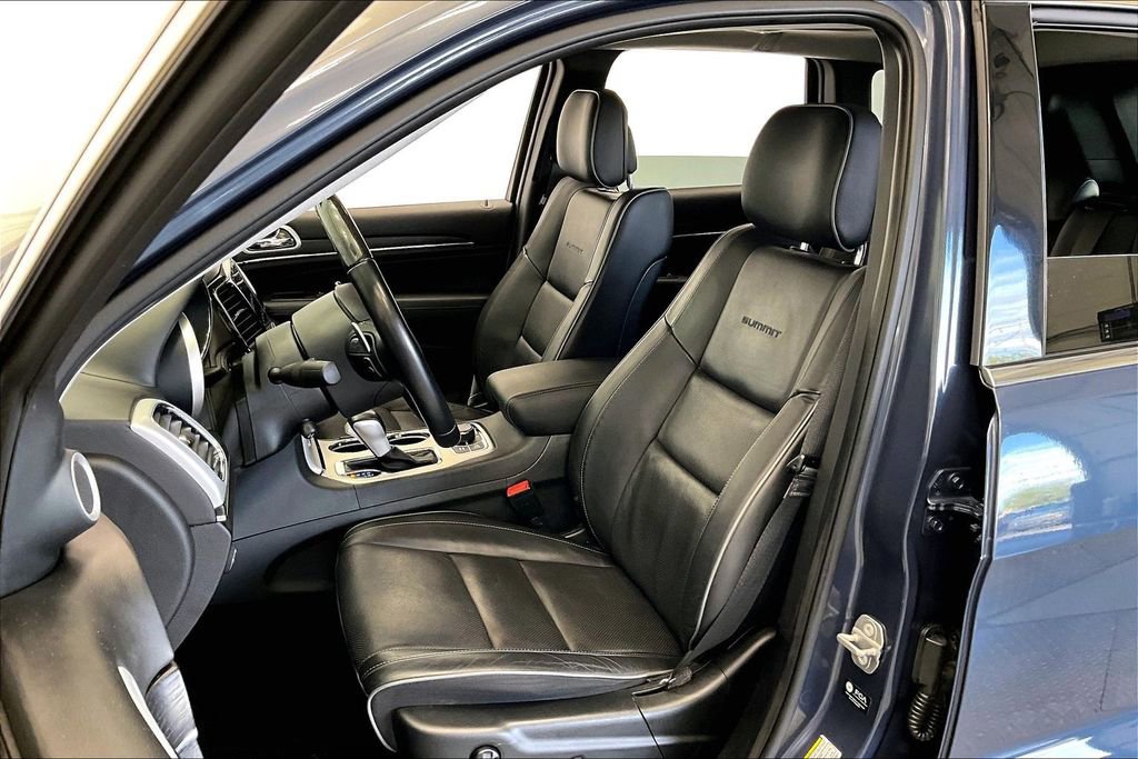 Used 2021 Jeep Grand Cherokee Summit AWD/4WD image 26