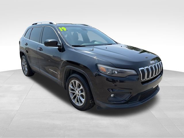Used 2019 Jeep Cherokee Latitude Plus