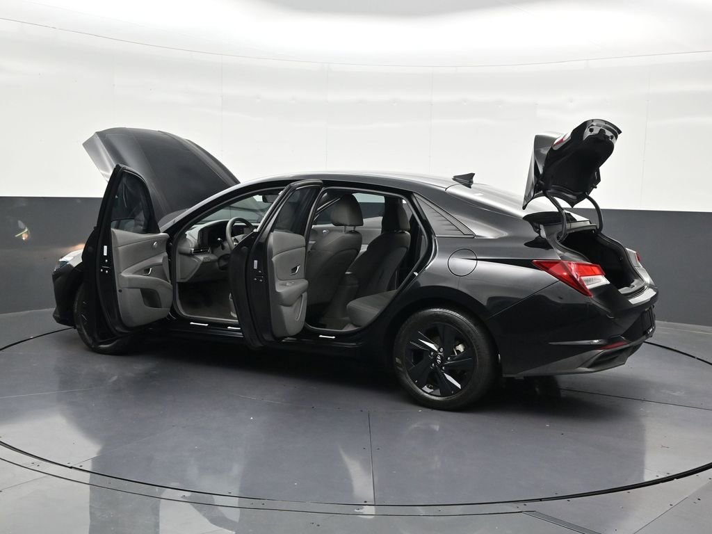 Used 2023 Hyundai Elantra SEL FWD image 41