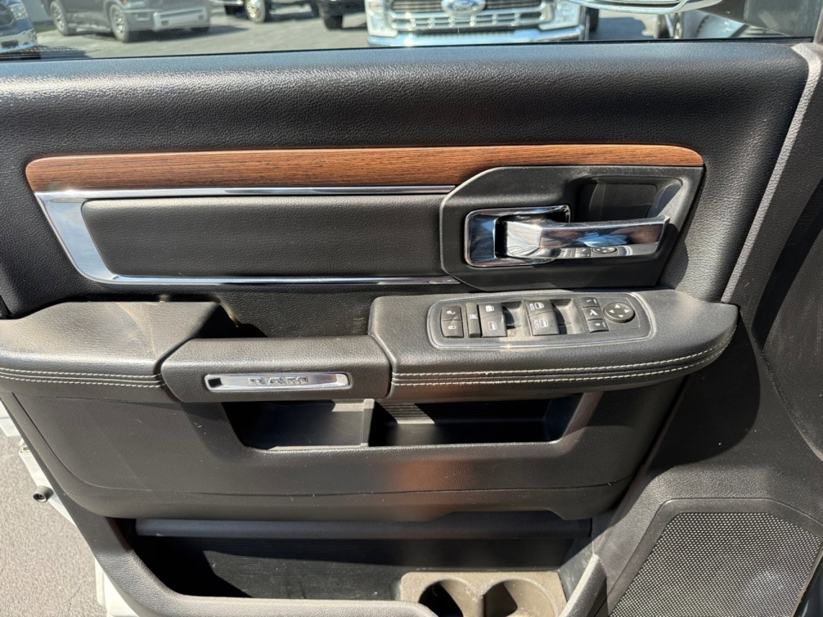 Used 2017 RAM 2500 Laramie image 34