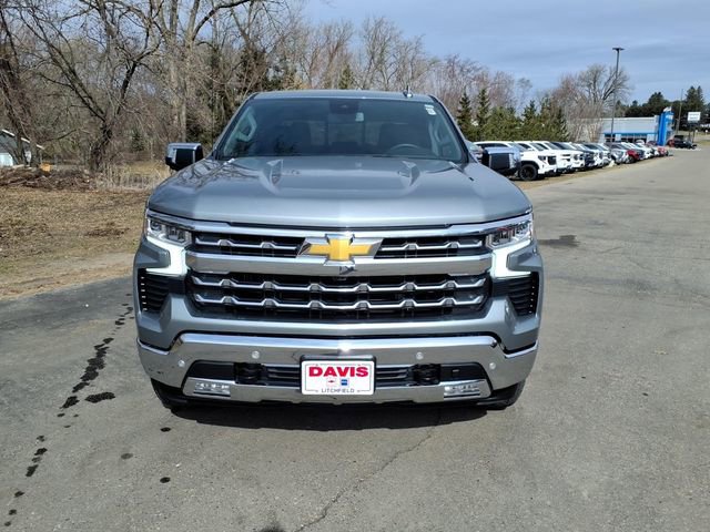 Used 2025 Chevrolet Silverado 1500 LTZ AWD/4WD image 9