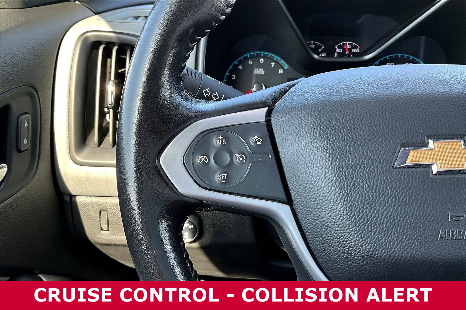 Used 2020 Chevrolet Colorado LT w/ Safety Package image 11