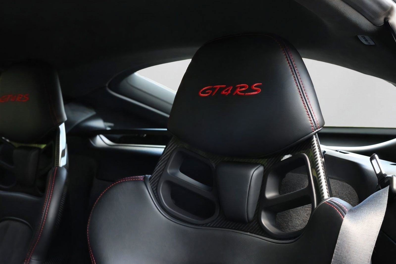 Used 2023 Porsche 718 Cayman GT4 RS RWD image 29