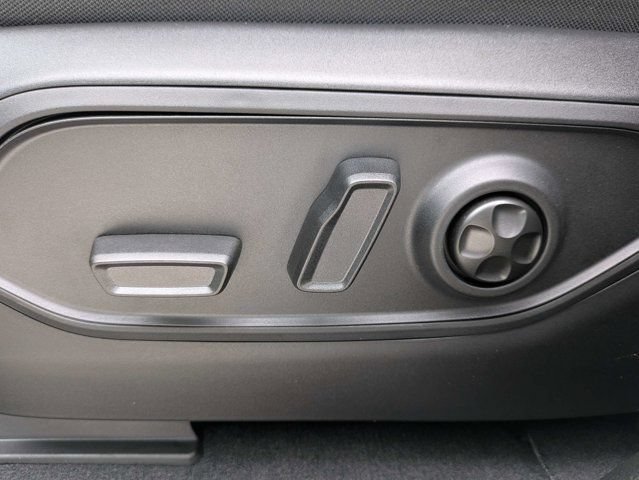 New 2026 Jeep Grand Cherokee L Laredo RWD image 21