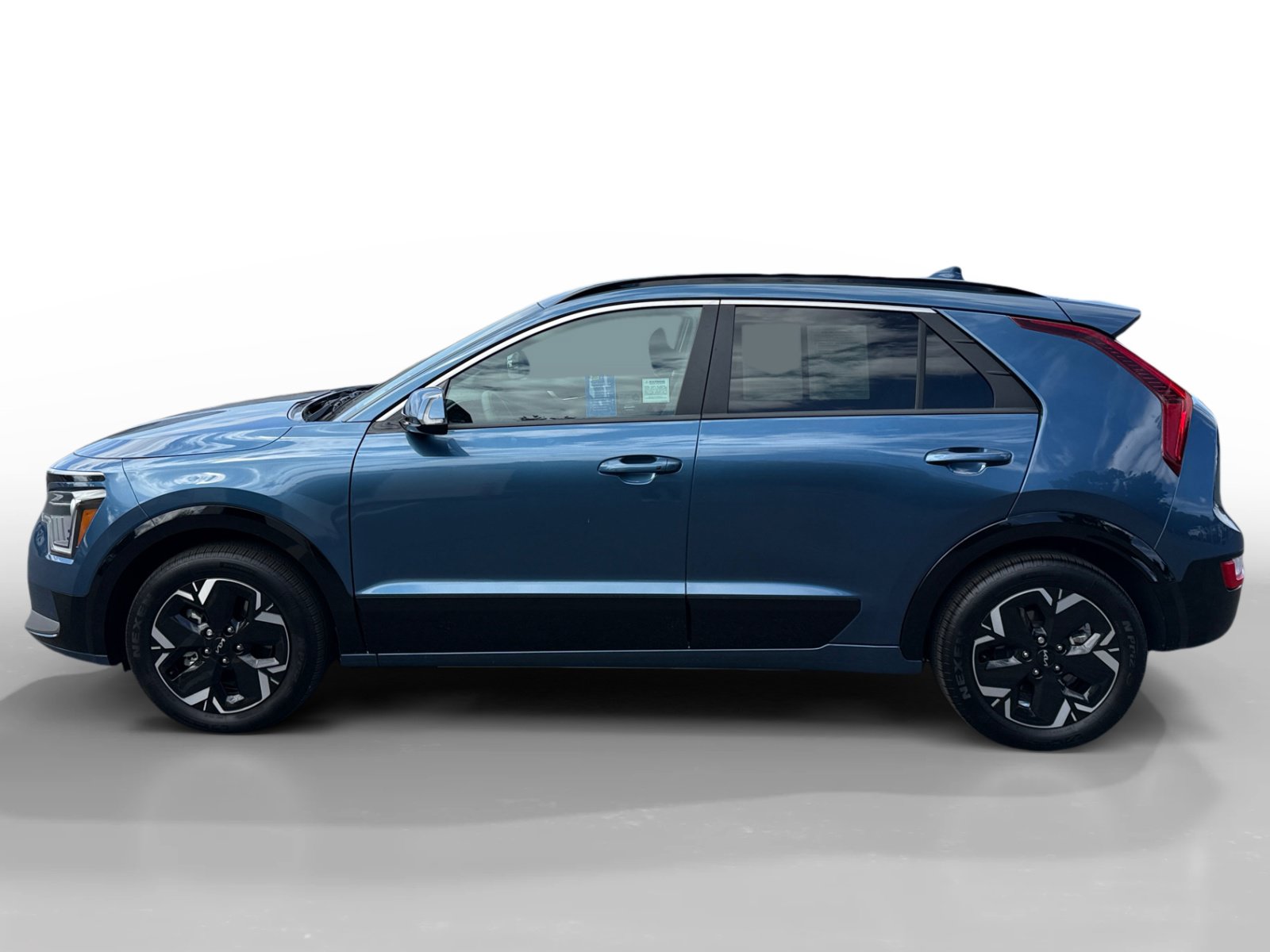 Used 2024 Kia Niro Wind FWD image 2