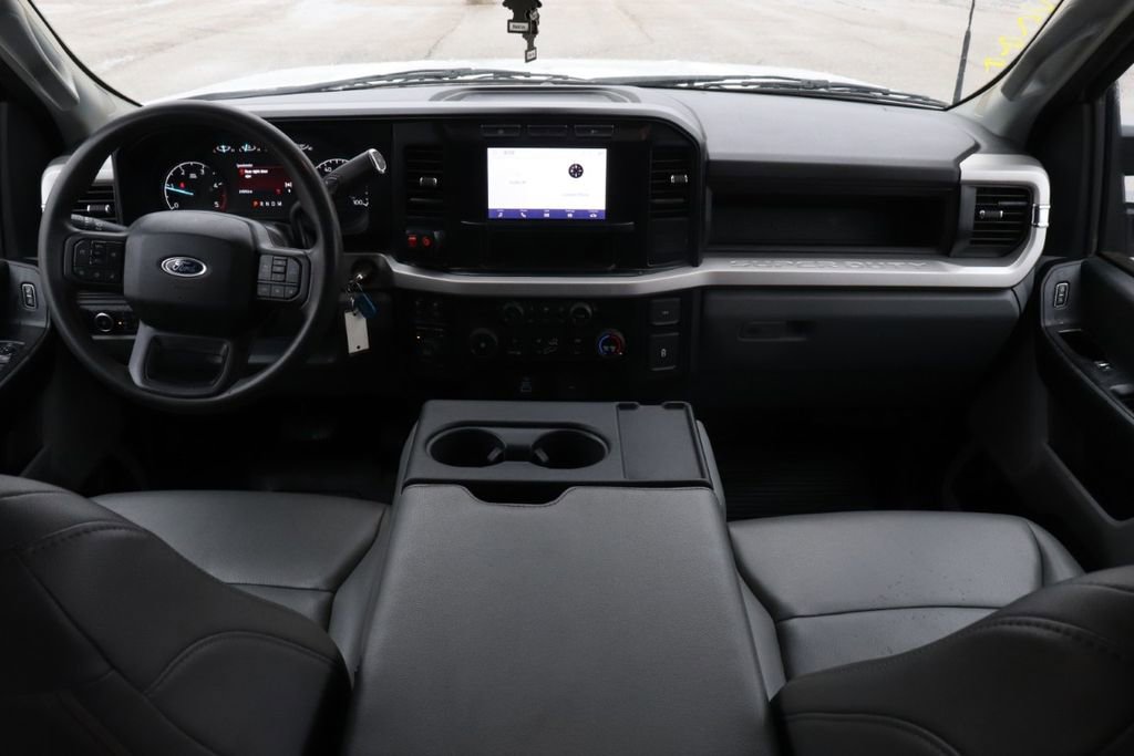 Used 2024 Ford F550 4x4 Crew Cab Super Duty image 12