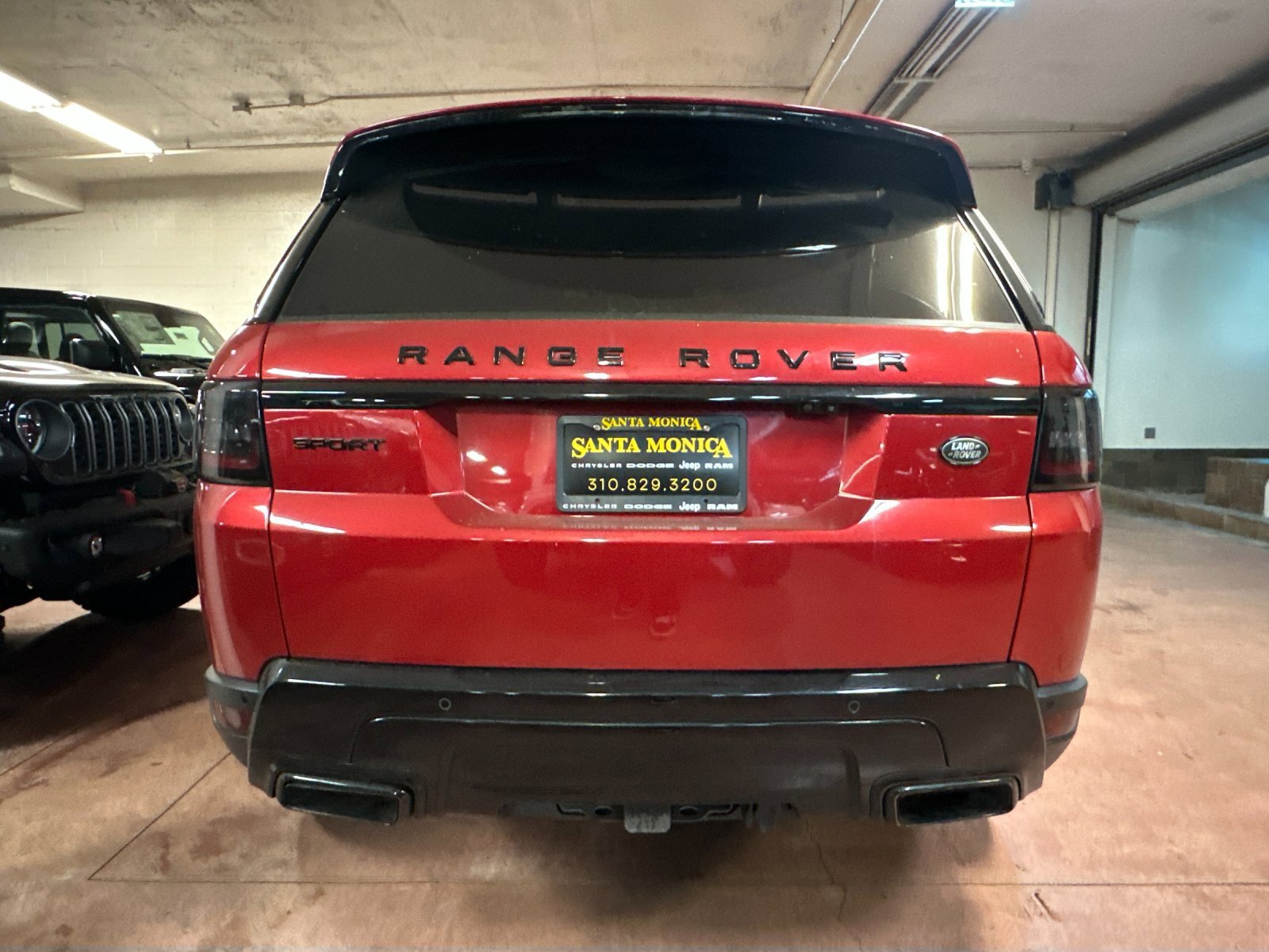 Used 2022 Land Rover Range Rover Sport SE image 4