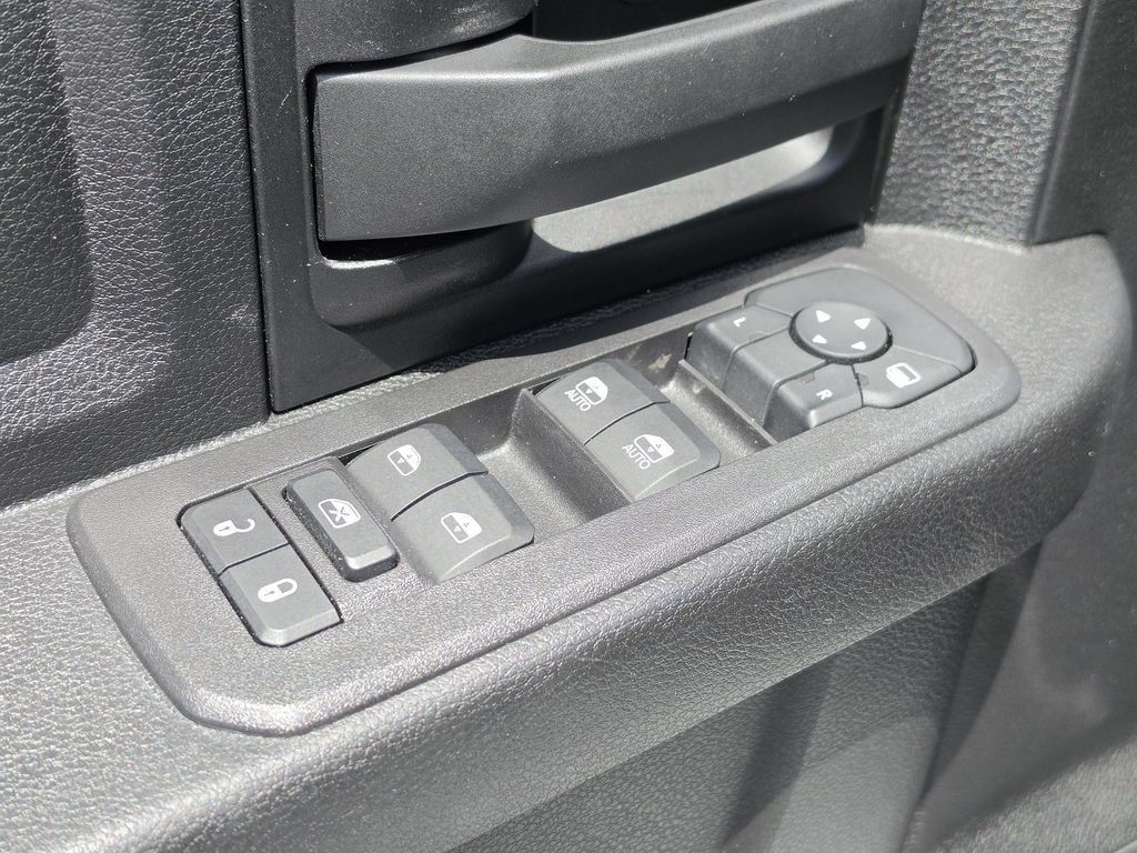 Certified 2025 RAM 3500 Tradesman AWD/4WD image 17
