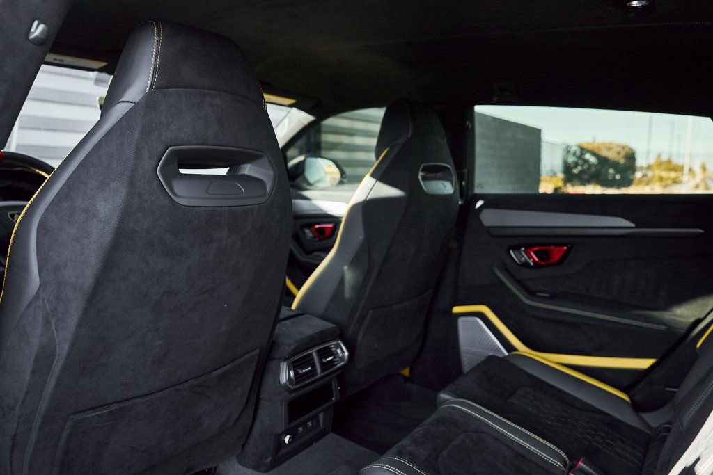 Used 2024 Lamborghini Urus Performante image 44