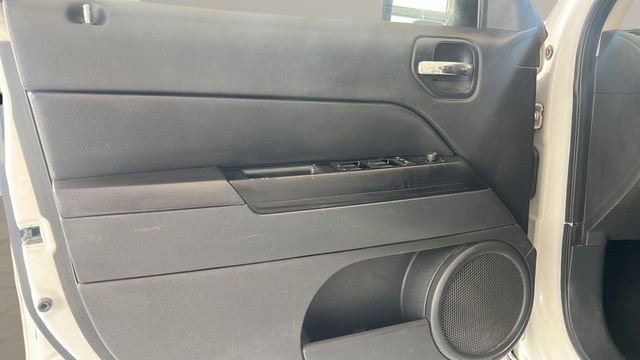 Used 2011 Jeep Patriot Latitude AWD/4WD image 10