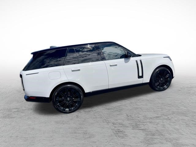 Used 2024 Land Rover Range Rover SE AWD/4WD image 7