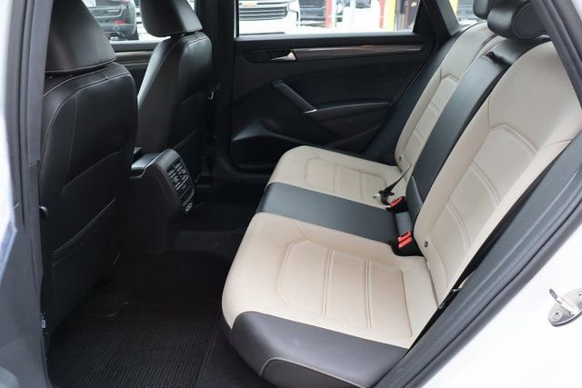 Used 2021 Volkswagen Passat 2.0T R-Line FWD image 35