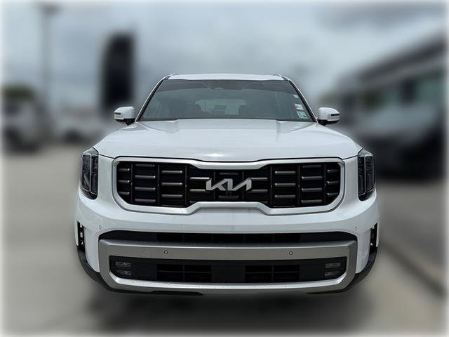 Used 2023 Kia Telluride SX Prestige AWD/4WD image 2