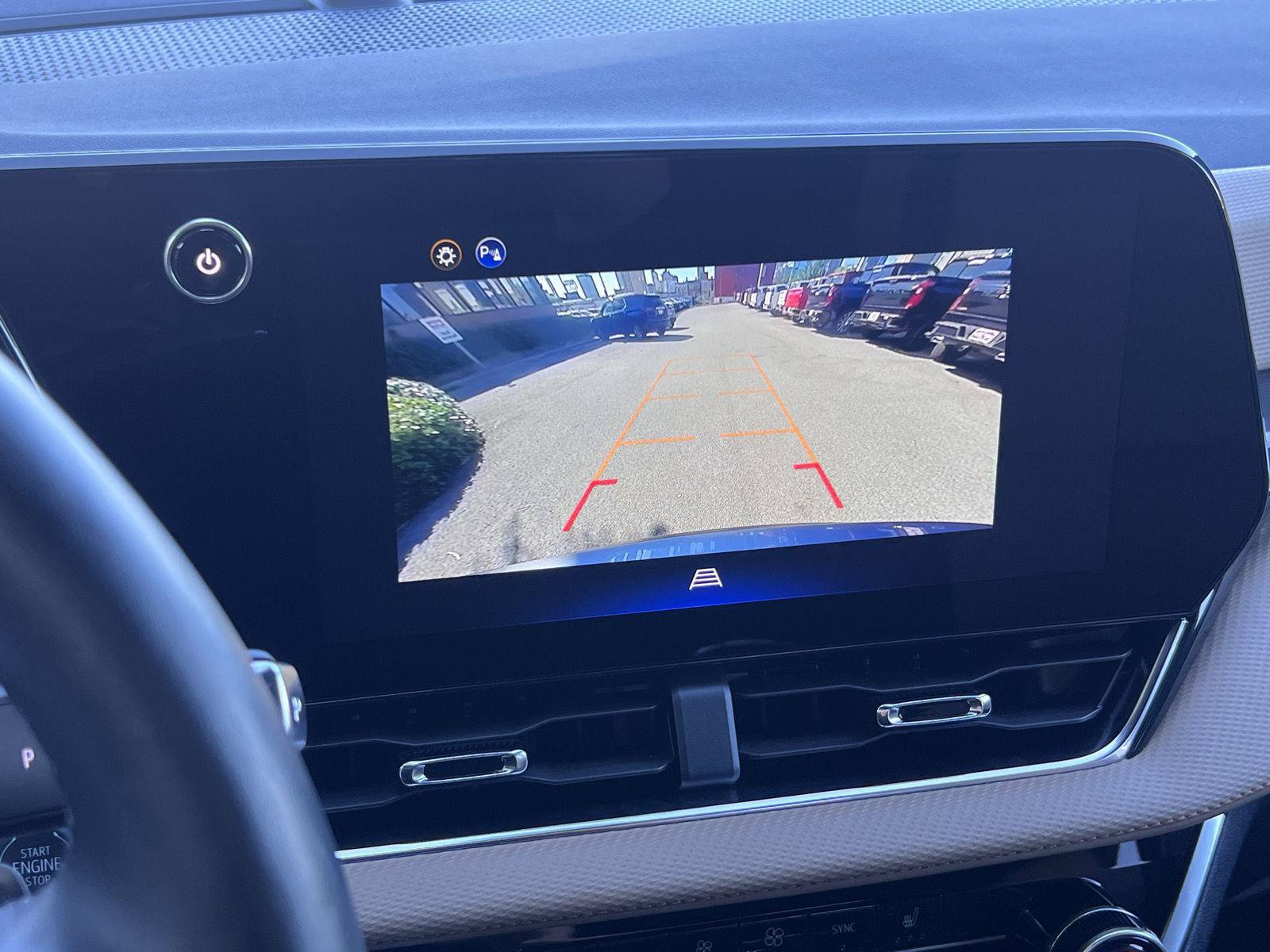 Used 2026 Chevrolet Equinox ACTIV FWD image 3